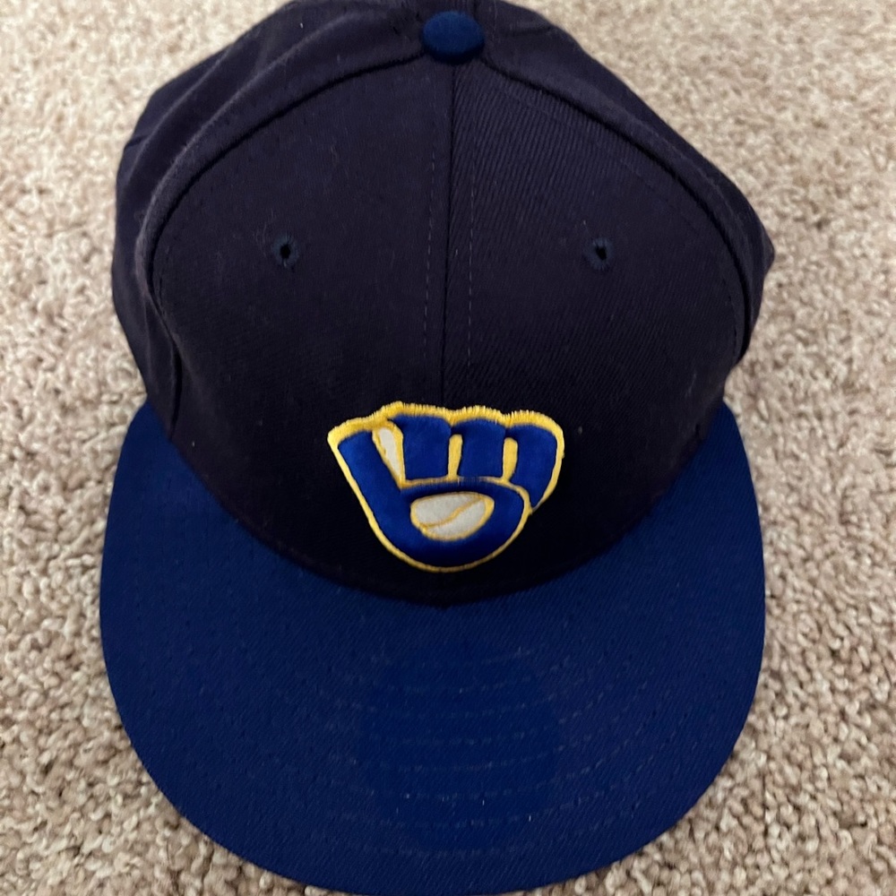 Snapback cap